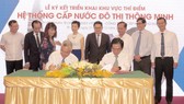 Đại diệm công ty Rynan Technologies Vietnam và Công ty CP  Cấp nước Thủ Đức ký kết hợp tác thí điểm hệ thống cấp nước thông minh