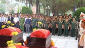 Lễ truy điệu và án táng 18 hài cốt liệt sĩ  hy sinh trên đất bạn Lào tại Nghĩa trang Liệt sĩ TP Huế