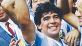 Thế giới bóng đá chia tay huyền thoại Diego Maradona