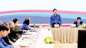 Các đại biểu tham dự Hội thảo khoa học “90 năm khẳng định và phát huy vai trò trường học XHCN của thanh niên Việt Nam” tại đầu cầu Hà Nội. Ảnh: VIẾT CHUNG