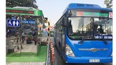 Xe buýt TPHCM đã được phép hoạt động trở lại và đang tăng dần số tuyến nhờ tình hình dịch bệnh có chuyển biến tích cực