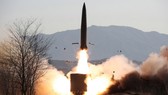 Tên lửa rời bệ phóng của quân đội Triều Tiên ngày 14-1. Ảnh: KCNA.