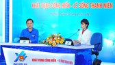 Đồng chí Nguyễn Anh Tuấn đối thoại với đoàn viên, thanh niên, thiếu nhi trong và ngoài nước. Ảnh: TTXVN