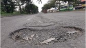 Mất an toàn giao thông trên đường Nguyễn Văn Linh