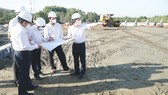 Đoàn đi kiểm tra thực tế tiến độ thi công tại công trình  trạm 110kV Long Sơn Bà Rịa - Vũng Tàu 