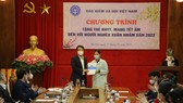 Phát động chương trình tặng sổ BHXH cho bệnh nhân nghèo