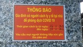 UBND phường Hoài Sơn (thị xã Hoài Nhơn, Bình Định) quy định, dán thông báo cách ly 14 ngày đối với người dân  về từ vùng xanh TPHCM