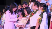 TPHCM tuyên dương “Sinh viên 5 tốt” và “Học sinh 3 tích cực” năm 2017