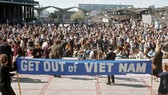 Nữ sinh của Đại học California - Berkeley (Mỹ) biểu tình phản đối chiến tranh Việt Nam năm 1968    Ảnh: History.com