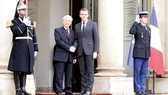 Tổng thống Cộng hòa Pháp Emmanuel Macron đón Tổng Bí thư Nguyễn Phú Trọng ngày 27-3                                               Ảnh: TTXVN