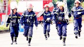 Cư dân chung cư Carina Plaza tri ân Cảnh sát PCCC