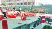 Quan tâm, hỗ trợ học sinh bị thương trong tai nạn sập giàn giáo ở huyện Bình Chánh