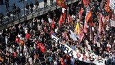 Người biểu tình phản đối G20 trên đường phố Buenos Aires