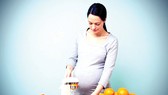Thai phụ bổ sung vitamin C giúp cải thiện phổi của bé