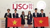 Cả 6 học sinh Việt Nam dự thi Olympic khoa học trẻ quốc tế IJSO 2019 đều đoạt giải. Ảnh: Sở GD-ĐT Hà Nội 