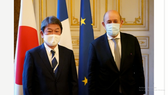 Ngoại trưởng Nhật Bản Motegi Toshimitsu và người đồng cấp Pháp Jean-Yves Le Drian. Ảnh: Kyodo