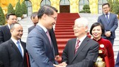 Tổng Bí thư, Chủ tịch nước Nguyễn Phú Trọng với các Đại sứ, Tổng Lãnh sự Việt Nam tại nước ngoài. Ảnh: TXVN