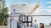 Các bể chứa nhiên liệu của Công ty Colonial Pipeline ở Baltimore, bang Maryland, Mỹ ngày 10-5-2021. Ảnh: AFP/TTXVN