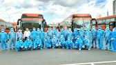 Đội ngũ tài xế nhà xe Phương Trang tham gia công tác vận chuyển phòng chống dịch tại TPHCM