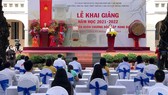 Quang cảnh lễ khai giảng năm học mới 2021-2022 tại Trường THPT chuyên Lê Hồng Phong. Ảnh: HOÀNG HÙNG