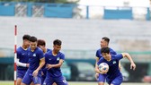 Các cầu thủ HA.GL tập luyện trước loạt trận AFC Champions League 2022. Ảnh: ANH TRẦN