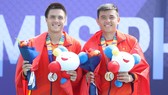 Tay vợt Việt kiều Daniel Nguyễn (trái) sẽ không còn đồng hành với Lý Hoàng Nam ở đấu trường SEA Games 31. Ảnh: DŨNG PHƯƠNG