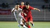 Hoàng Đức trong trận gặp U23 Indonesia