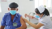 Ký cam kết tiêm vaccine Covid-19 thể hiện trách nhiệm