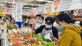 Chợ đầu mối, siêu thị tại TPHCM: Giá ổn định, tăng khuyến mãi