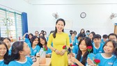 Cô Lê Hà Nguyên Phương, Tổ trưởng Tổ Ngoại ngữ, Trường THCS Ngô Tất Tố (quận Phú Nhuận) là một trong 50 nhà giáo được nhận Giải thưởng Võ Trường Toản năm 2022