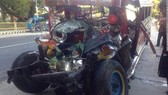 20 dead in Philippines bus crash on way to Christmas mass 