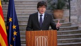 Chính phủ Tây Ban Nha ngày 28-10 nói rằng họ hoan nghênh thủ hiến bị sa thải Catalonia Carles Puigdemont trong cuộc bầu cử mới dự kiến được tổ chức vào tháng 12 tới. Ảnh: REUTERS