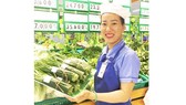 Sản phẩm bán tại Saigon Co.op được gói bằng lá chuối thay cho túi ni lông