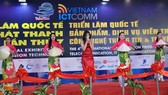 Tiết mục văn nghệ khai mạc triển lãm Telefilm và Vietnam ICTComm 2019
