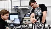 Robot phát hiện các mối đe dọa trong trường học
