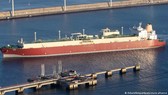 Tàu chở khí đốt hóa lỏng (LNG) ngoài khơi Tây Ban Nha