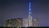 “Nụ cười Việt Nam” tỏa sáng trên tháp Landmark 81 truyền đi thông điệp hòa bình