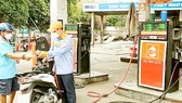 Cây xăng của Công ty Comeco trên đường Phan Huy Ích, quận Gò Vấp. Ảnh: LẠC PHONG