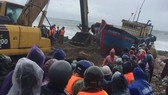 Miền Trung: Khắc phục hậu quả, hỗ trợ ngư dân bị thiệt hại do thiên tai