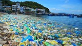 Indonesia giảm 28,5% rác thải nhựa đổ ra biển