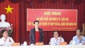 Chủ tịch QH Nguyễn Thị Kim Ngân tiếp xúc cử tri phường An Lạc ngày 28-4.