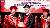 Ngoài bằng cử nhân, kỹ sử, hiệp hội kiến nghị có bằng chuyên gia
