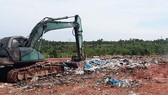 Bãi chôn lấp rác ở Khu xử lý chất thải (tại  xã Quang Trung) của Công ty Sonadezi
