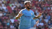 Sergio Aguero chạm mốc 400 bàn sau chiến thắng của Man City