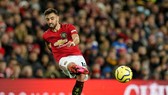 Bruno Fernandes ghi bàn trên chấm 11m