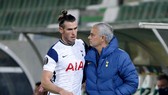 Jose Mourinho yêu cầu Gareth Bale gắng sức giúp đội
