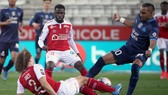 Lão tướng Dimitri Payet ghi 100 bàn và kiến tạo 100 bàn khác ở Ligue 1
