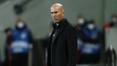 Zidane ra đi vì Chủ tịch Florentina Perez không nỗ lực đầu tư xây dựng đội ngũ mới