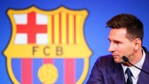 Messi muốn ở lại, nhưng Barcelona không thể ký