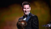 Messi nhận Quả bóng vàng thứ 7